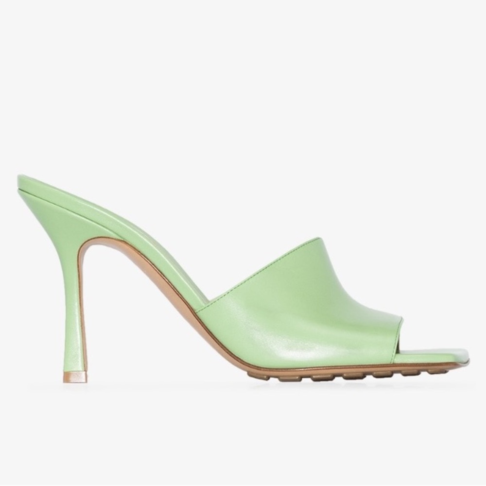 NWOT Bottega Veneta 90mm Stretch Mule Sandal Heel in Pistachio